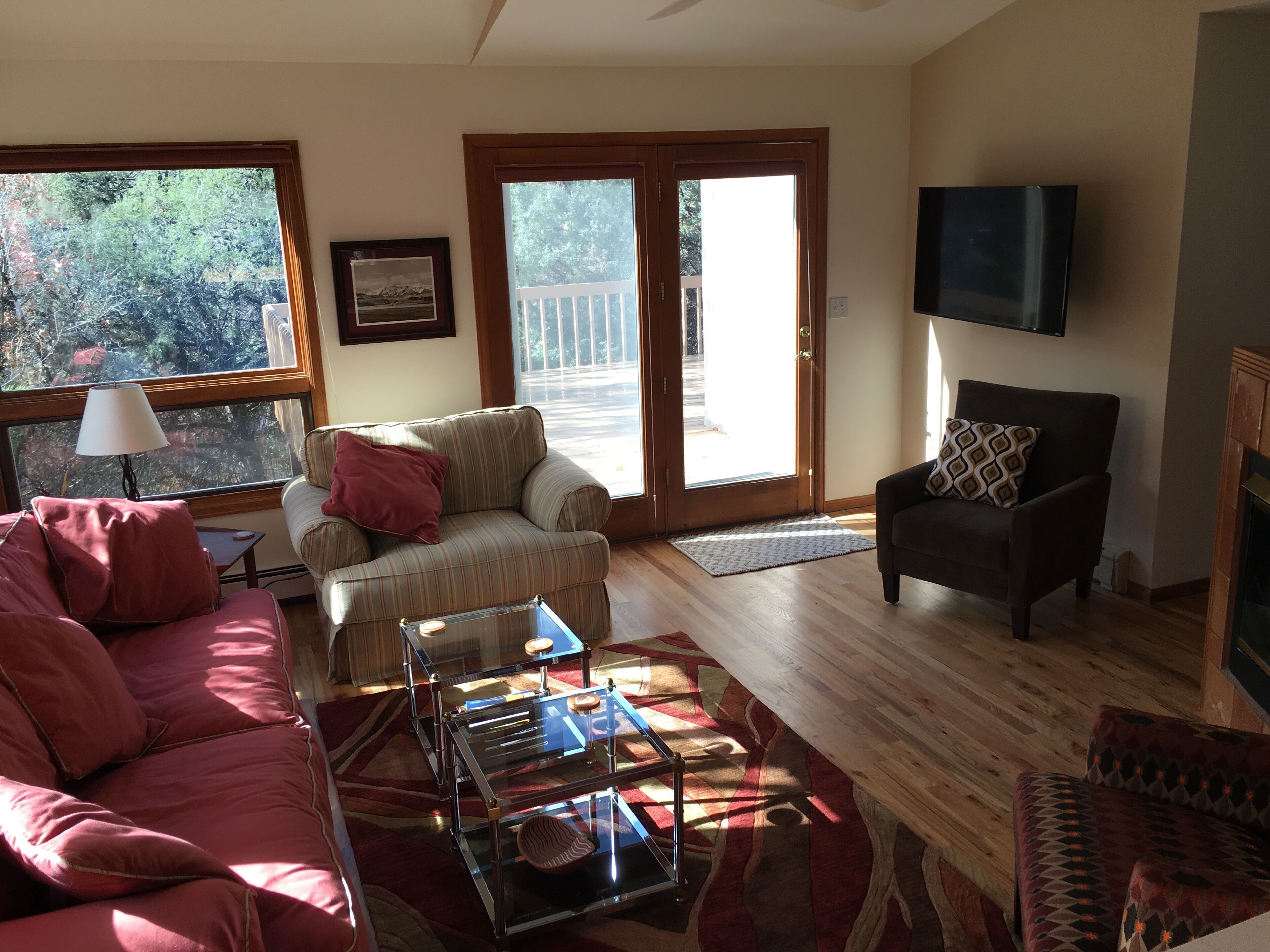 On the River in Town
        Easy Access to Outdoor activities