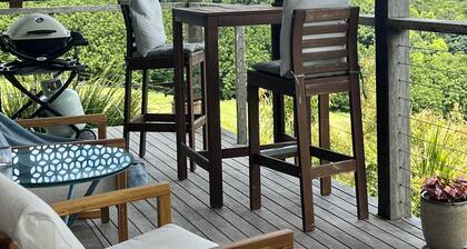 Escape to Bangalow, Byron Hinterland accommodation with stunning views