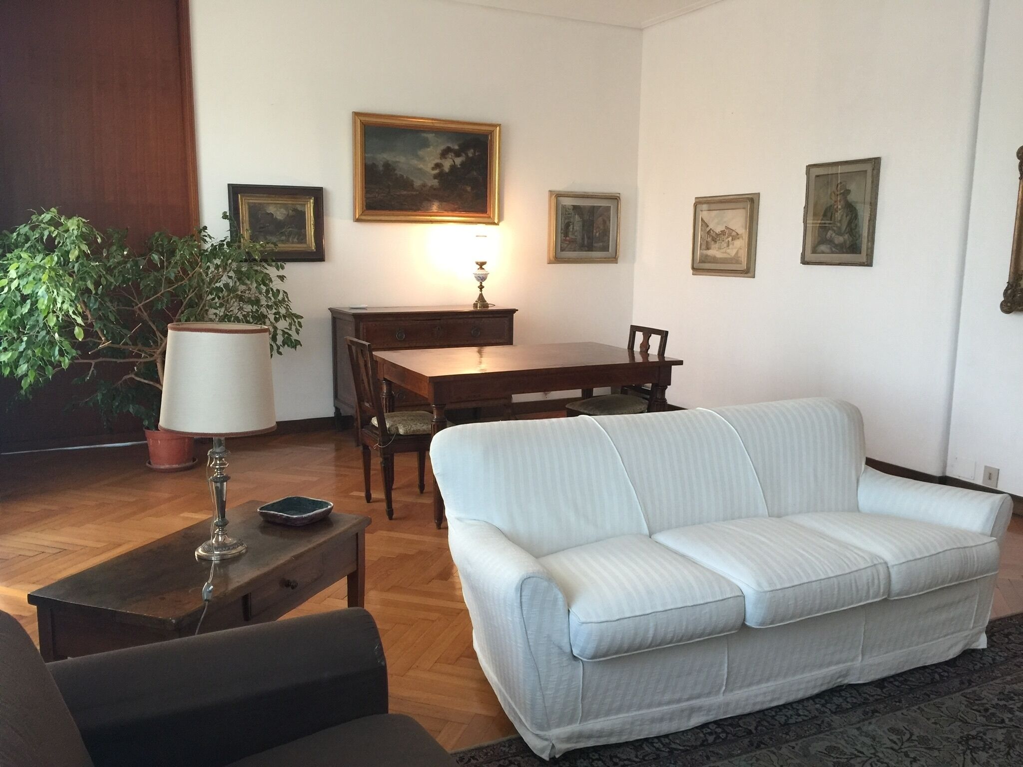 Super-central and Super-clean Apartment in Downtown Milan