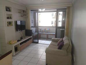 TV, DVD player, stereo - Comfort, privacy, security and location (Dionísio Torres)