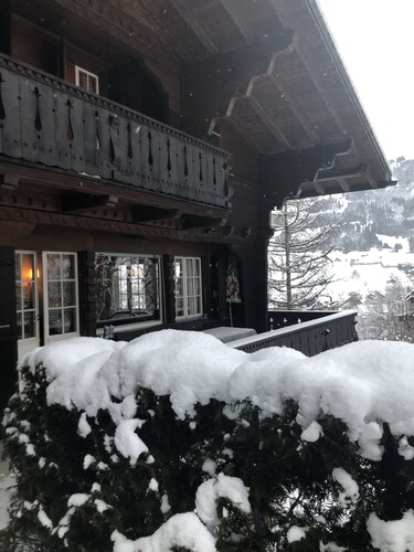 Charmant chalet de style familial avec vue imprenable sur le Rinderberg