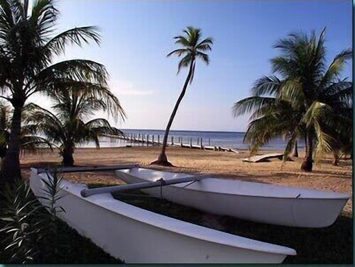 Según lo visto en HGTV-CASITA para 2 w / Pool, muelle de 400 pies, en 1. 5 acres-PACÍFICO