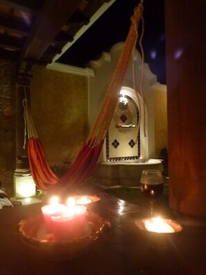 Property grounds - Apartamentos los Nazarenos PRIVATE APT 3 - heated swimming pool, jacuzzi and gym (Antigua Guatemala)