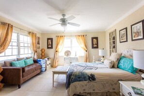 6 bedrooms, in-room safe, iron/ironing board, WiFi