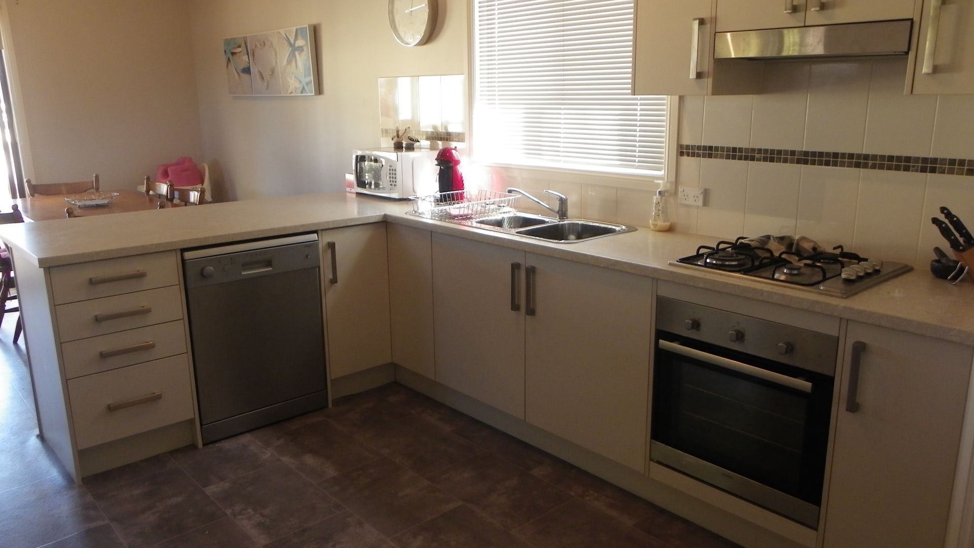 Drift Away @ Coobowie (350m from beach & pet friendly) — image 5