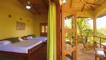 6 Schlafzimmer, Schreibtisch, Bügeleisen/Bügelbrett, kostenloses WLAN