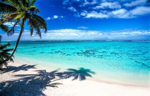 Private beach, sun-loungers, beach towels - Great Value steps from Muri Beach with Kayaks, Paddle Boards, Pool, Free WIFI ! (Muri Beach)