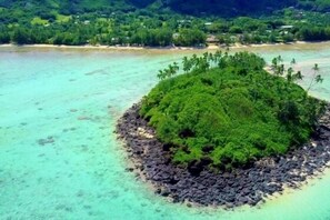 Private beach, sun loungers, beach towels - Great Value steps from Muri Beach with Kayaks, Paddle Boards, Pool, Free WIFI ! (Muri Beach)