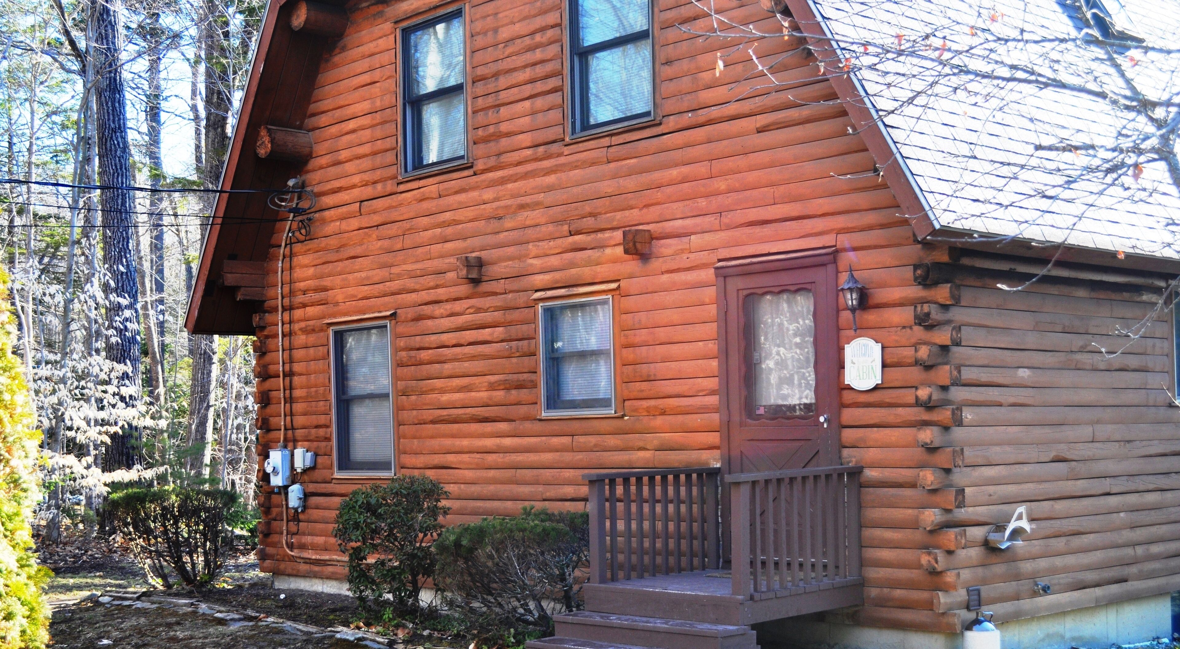 Beautiful Waterfront Property On A quiet Cove