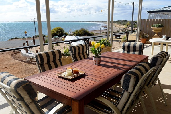 Large undercover verandah