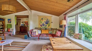 Interior - Ojai Valley East End Chic Ranch Home: Views, Nature, 8' hot tub, Big, 2 bedrooms (Ojai)