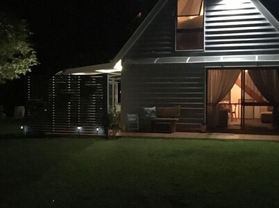Cuddle Cottage Montville