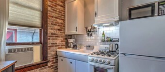 1912年植民地時代の古典的な木工と細部！