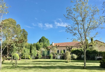 Enceinte de lâhĂ©bergement