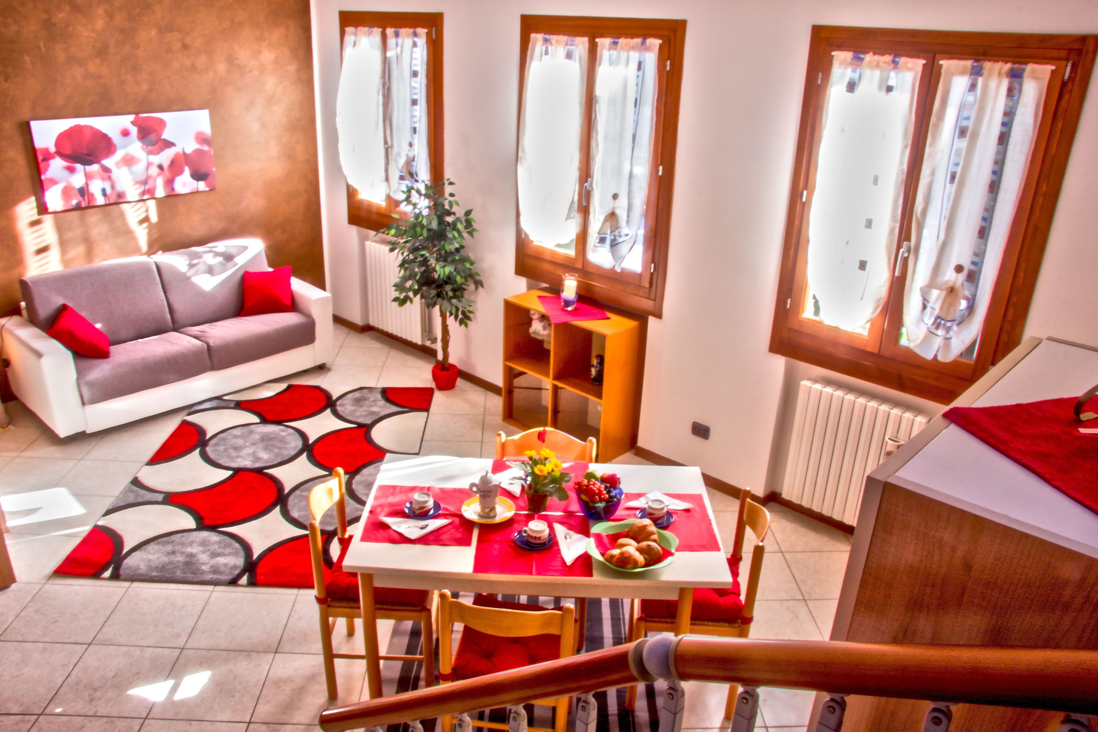 B&B GARDEN VIEW APARTMENT - Spacious and elegant on two levels