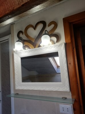 Interior - Delightful Penthouse with terrace and garage a stone's throw from the Cinqueterre sea (Levanto)