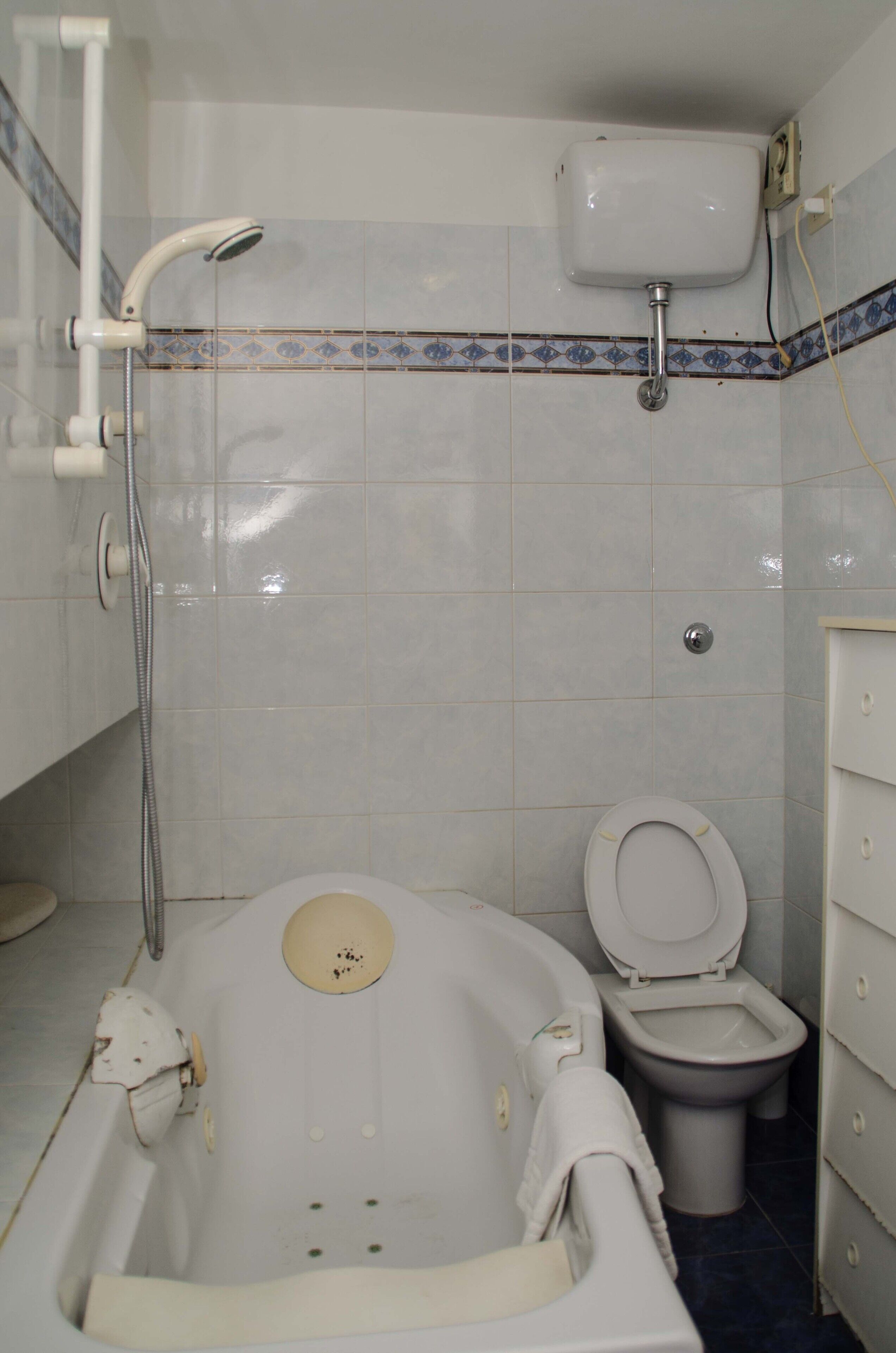 From chicco apartment facing the sea