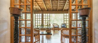 Villa with pool, near Sitges and Barcelona. Natural Park. Wine tourism