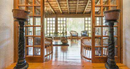 Villa with pool, near Sitges and Barcelona. Natural Park. Wine tourism