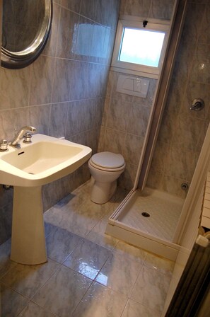 Duschwanne, Bidet