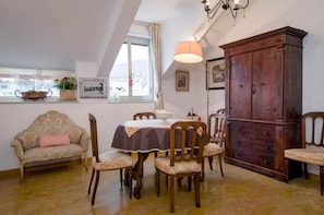 Dining - La Luna sui Tetti / central and panoramic apartment (santa margherita ligure)