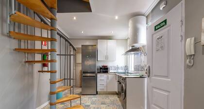 Townhouse near Plaza Castilla - Apartment CUZCO