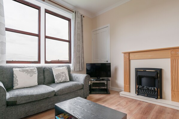 基础公寓 | 客厅 | 智能电视