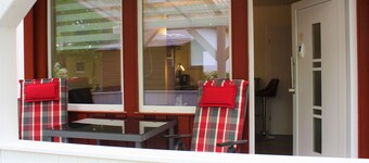 Bungalow „Morgenrot", 250m bis zur Müritz + private Steganlage