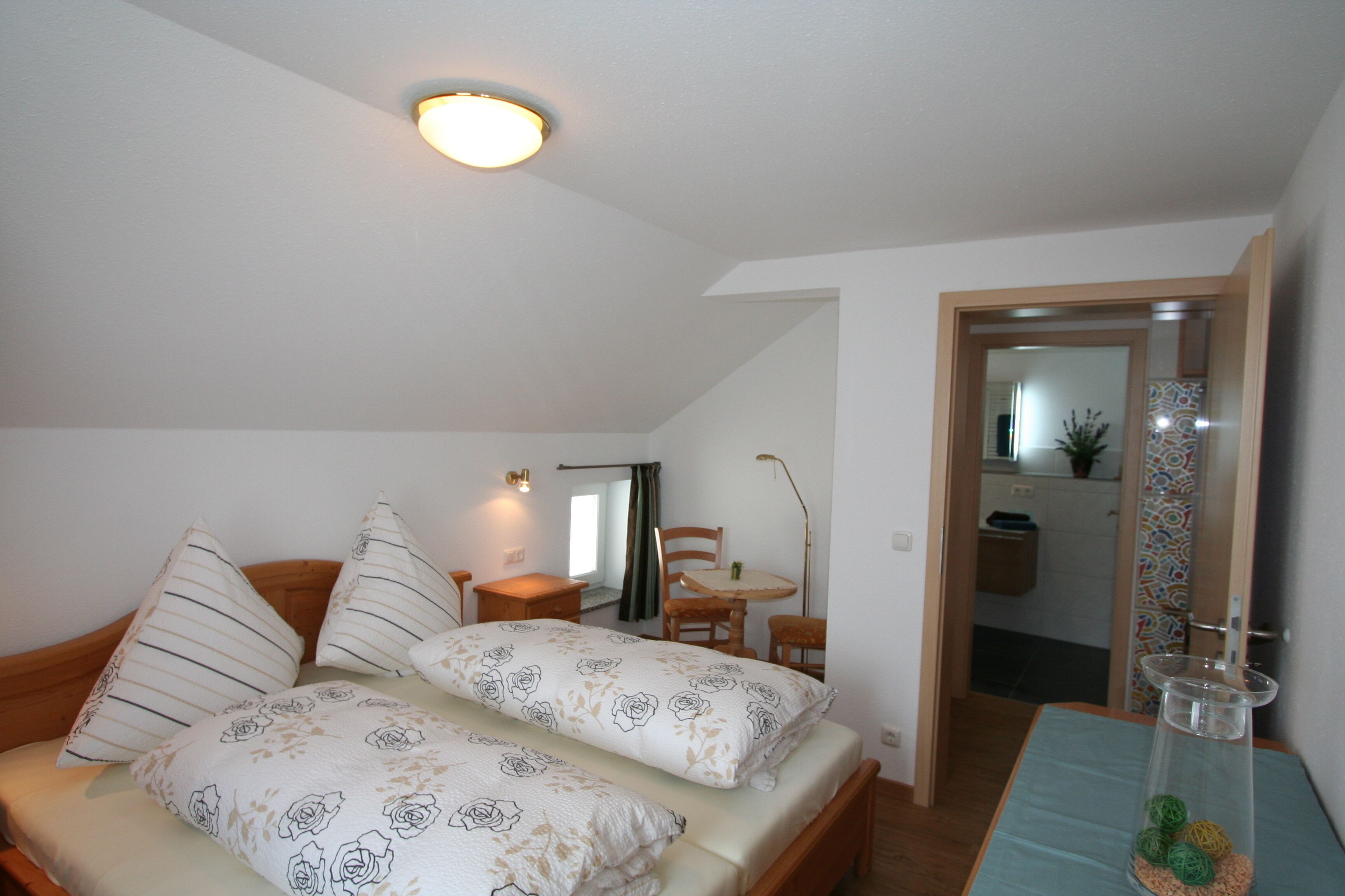 centric location, duplex, pets on request, large South-west roof terrace