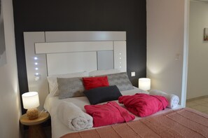3 chambres, fer et planche Ă repasser, lit parapluie, Wi-Fi gratuit