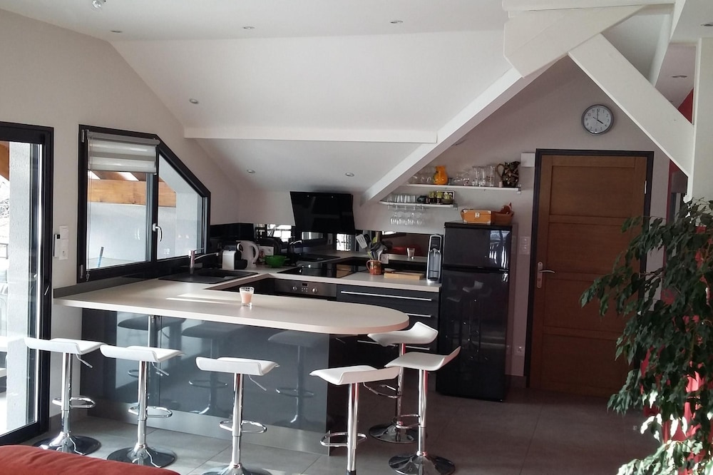 Haute Savoie between Annecy and Geneve in Vovray en Bornes Accommodation for 4 people jacuzzi