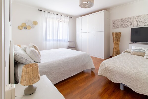 1 bedroom, iron/ironing board, travel crib, WiFi