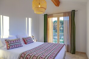 4 habitaciones, tabla de planchar con plancha y wifi gratis 