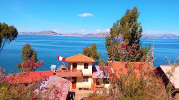 ด้านหน้าที่พัก