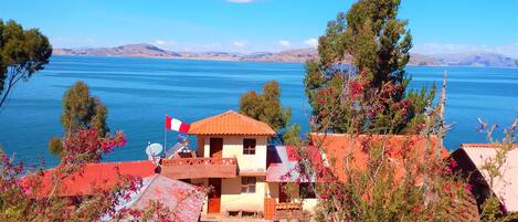 Fachada de la propiedad