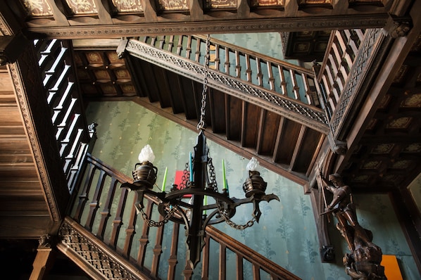 Interior - Château du bois de la lune (Angerville-La-Campagne)