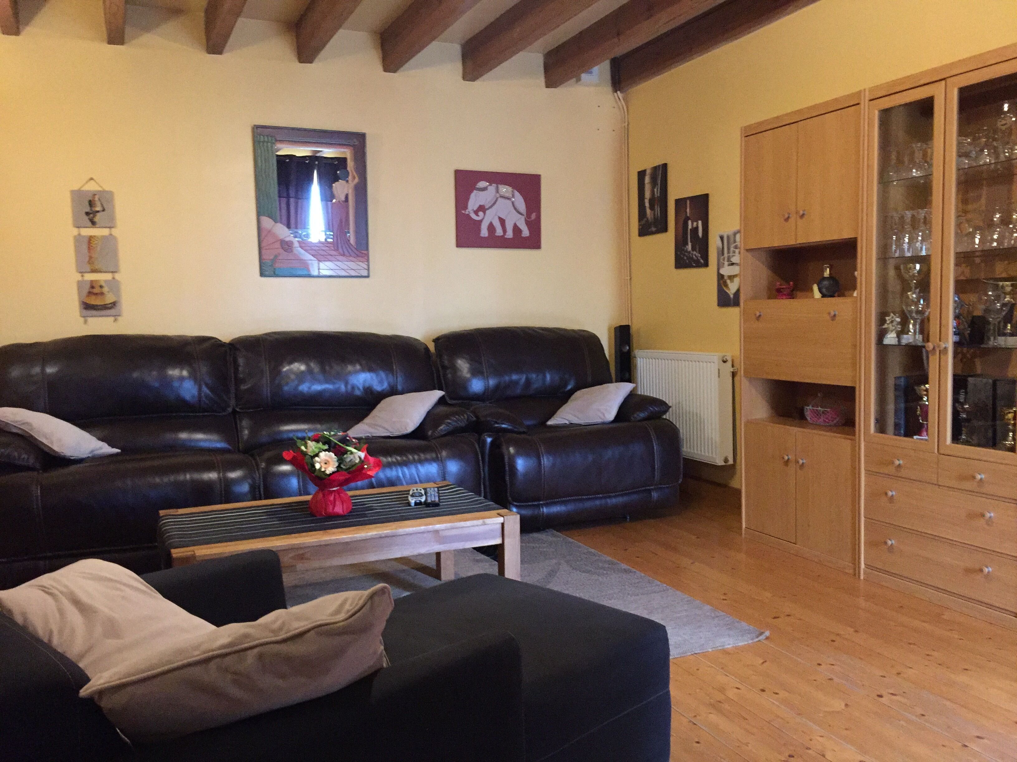 Country house with swimming pool, spa and sauna in the Bay of Mt St Michel