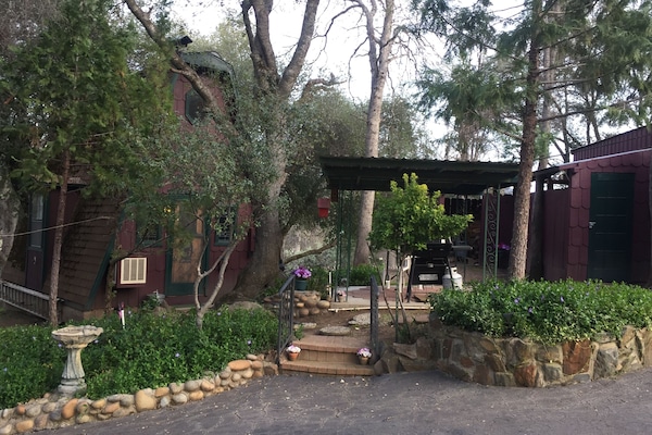 Yosemite's Suite Retreat's Gingerbread house.
