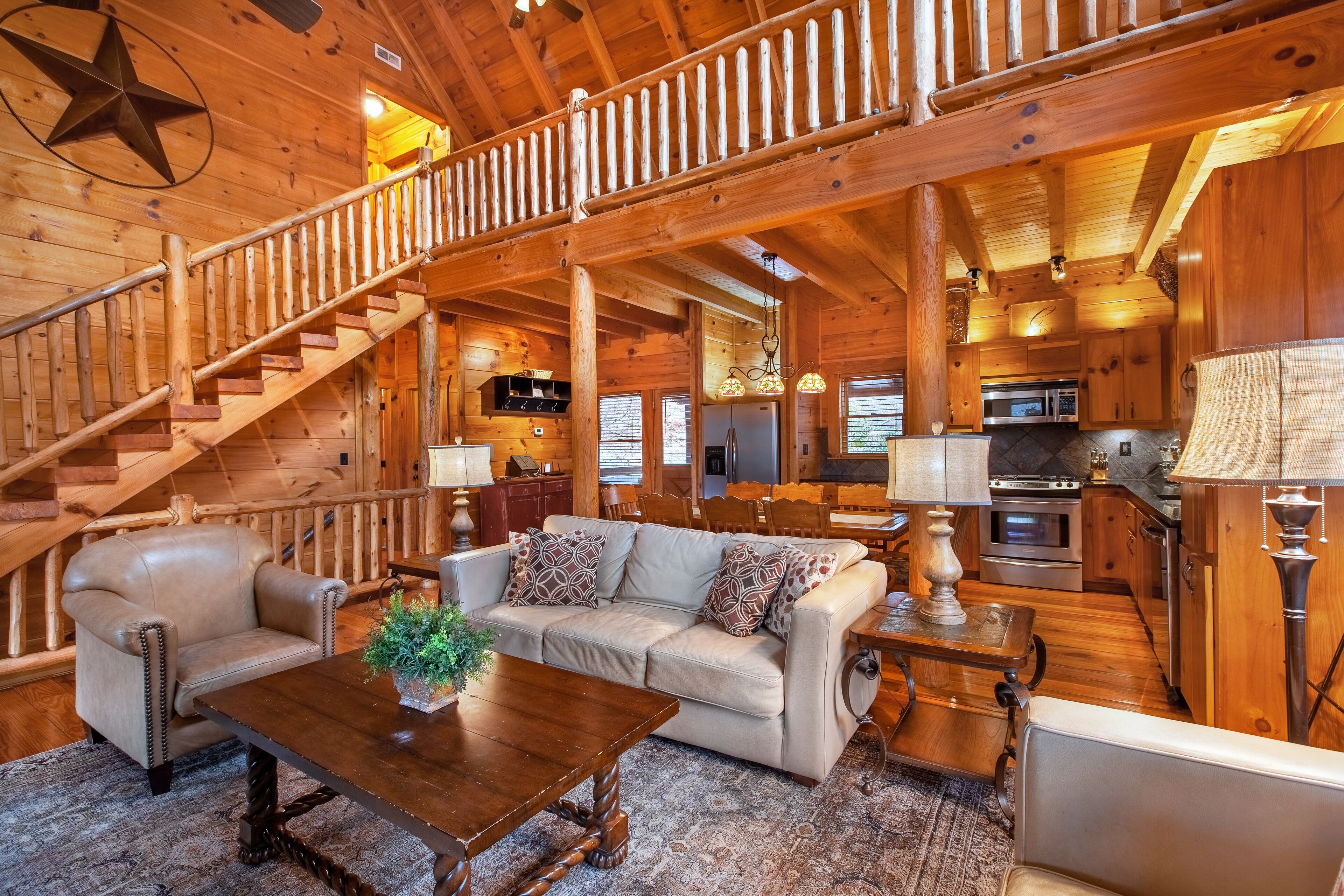 A Rolling River Cabin~Toccoa River Access~15 Minutes to Downtown Blue Ridge