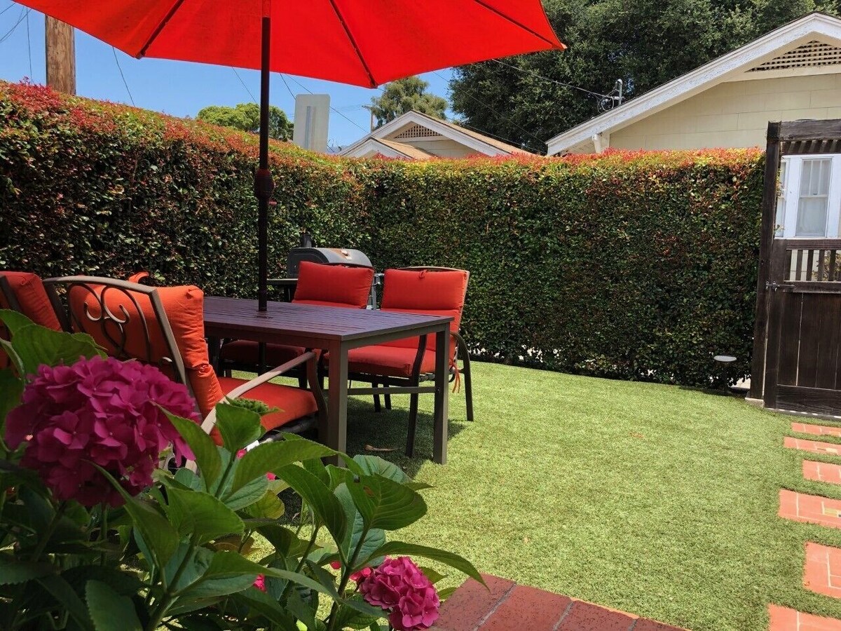 Charming, Walk Everywhere, 2-Car Garage, AC