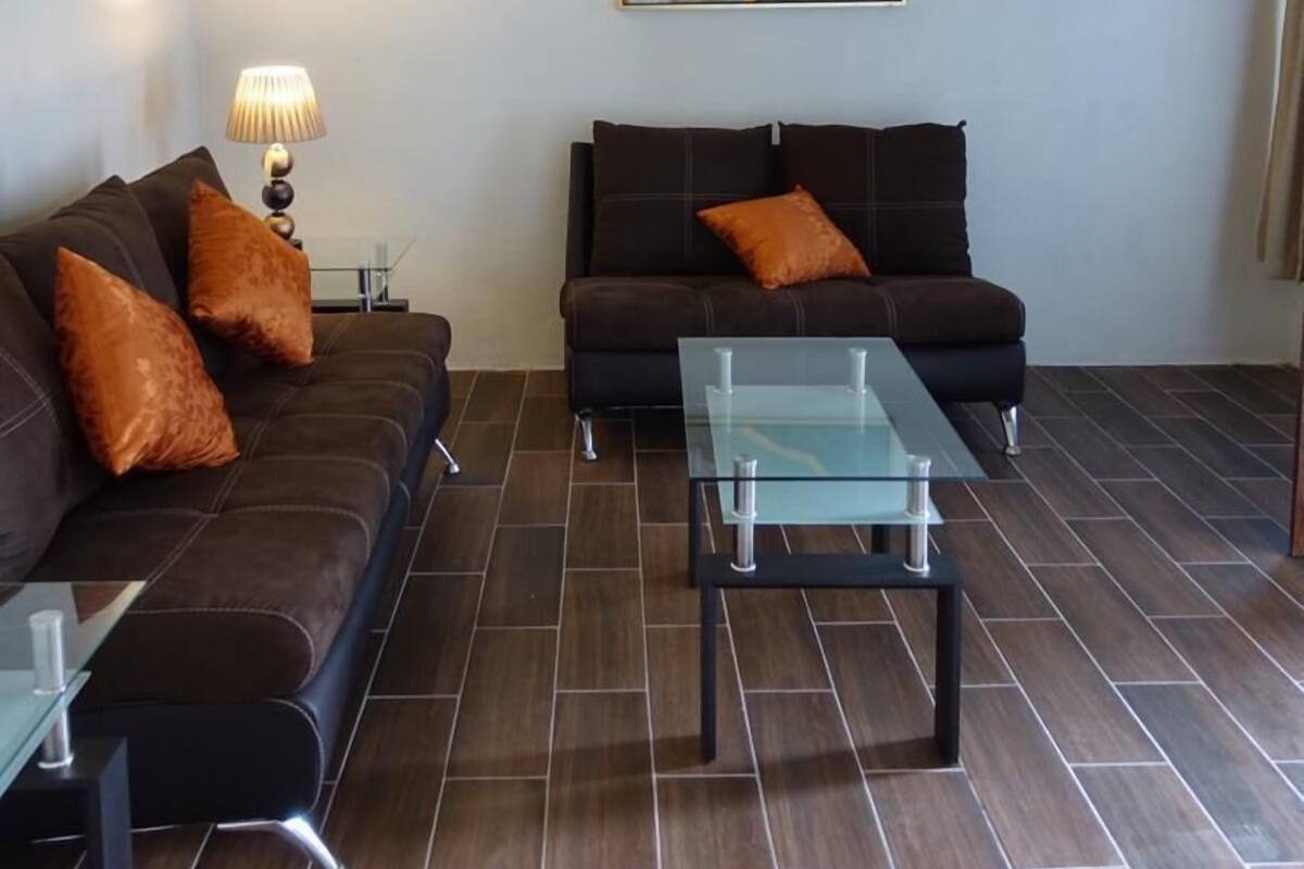 Junior Single Room | Living area