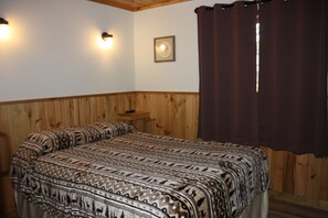 3 bedrooms, bed sheets
