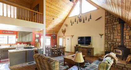 Gorgeous Deer Run Chalet (includes neighborhood lake access)