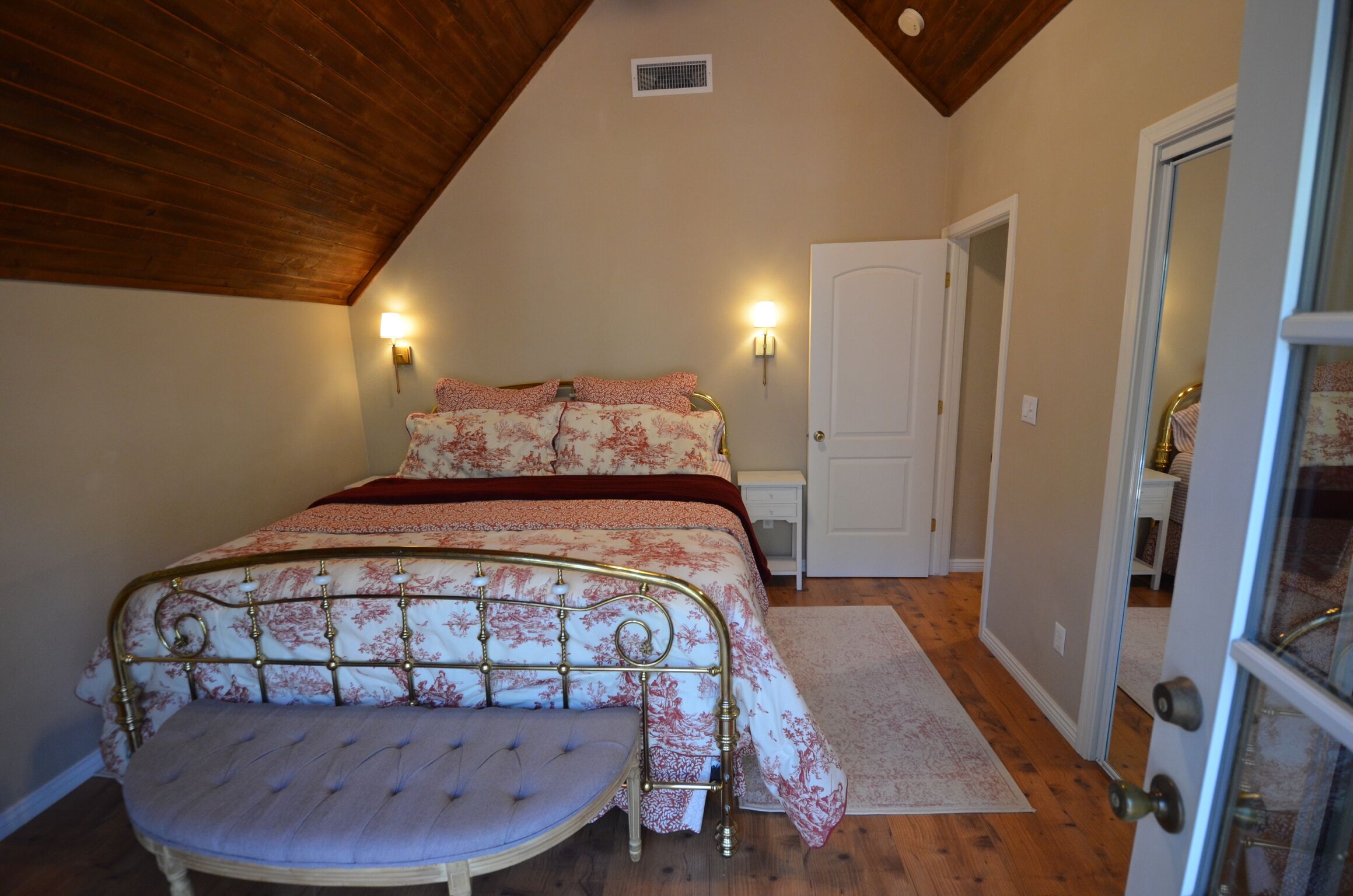 Riverfront retreat in North Payson. 