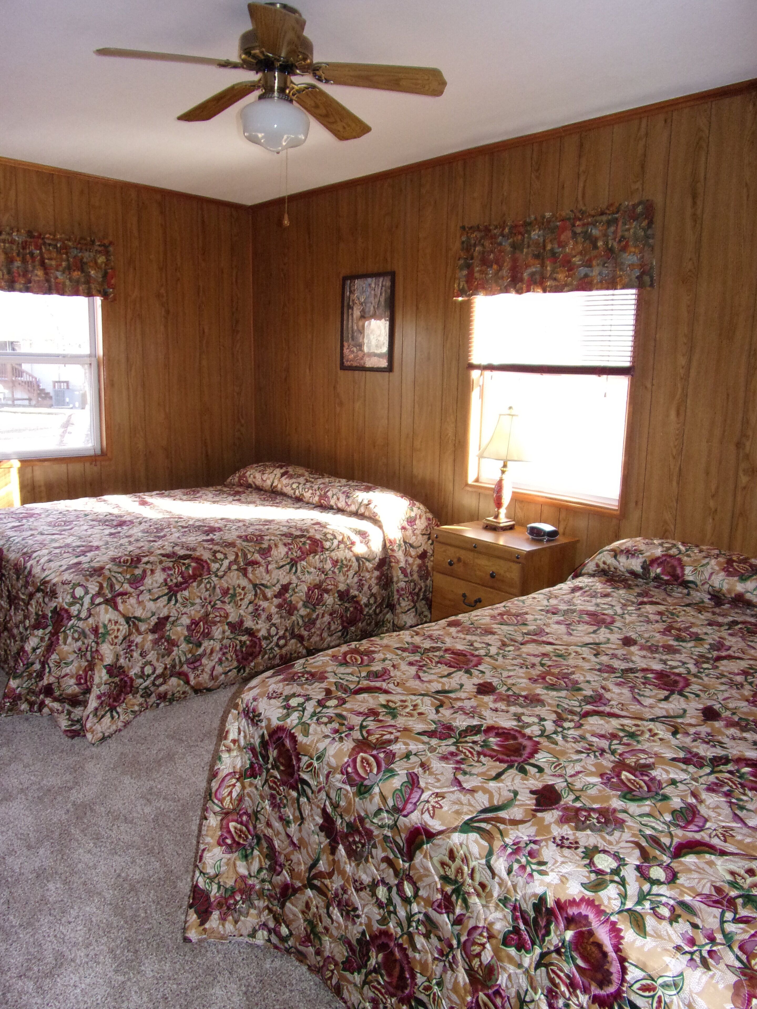 Norfork Lake View Home-Walk to Waters Edge! Affordable Luxury.