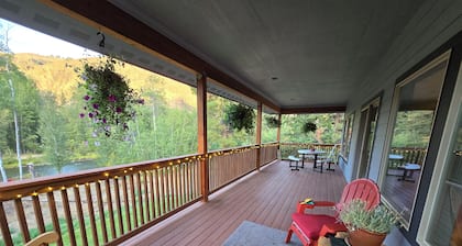 Naches River House, Nile Valley - gerÀumig, 8 Personen, Haustier freundlich!