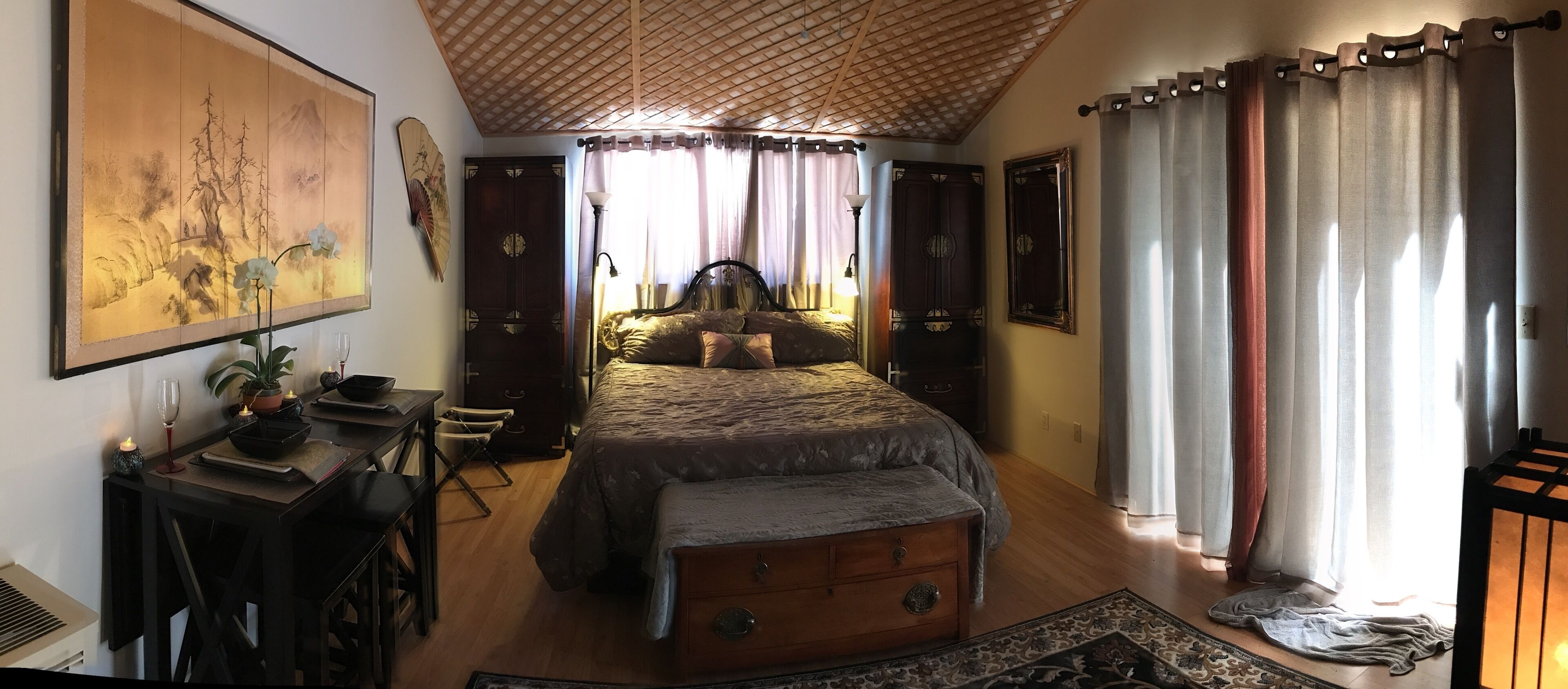 Romantic Hilltop Retreat Ocean View + Hideaway