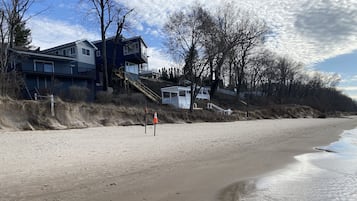 Private beach, sun-loungers, beach towels