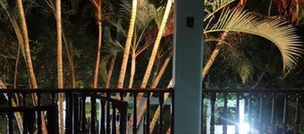 Casa espaçosa p/ temporada Cabo Frio em condomínio fechado