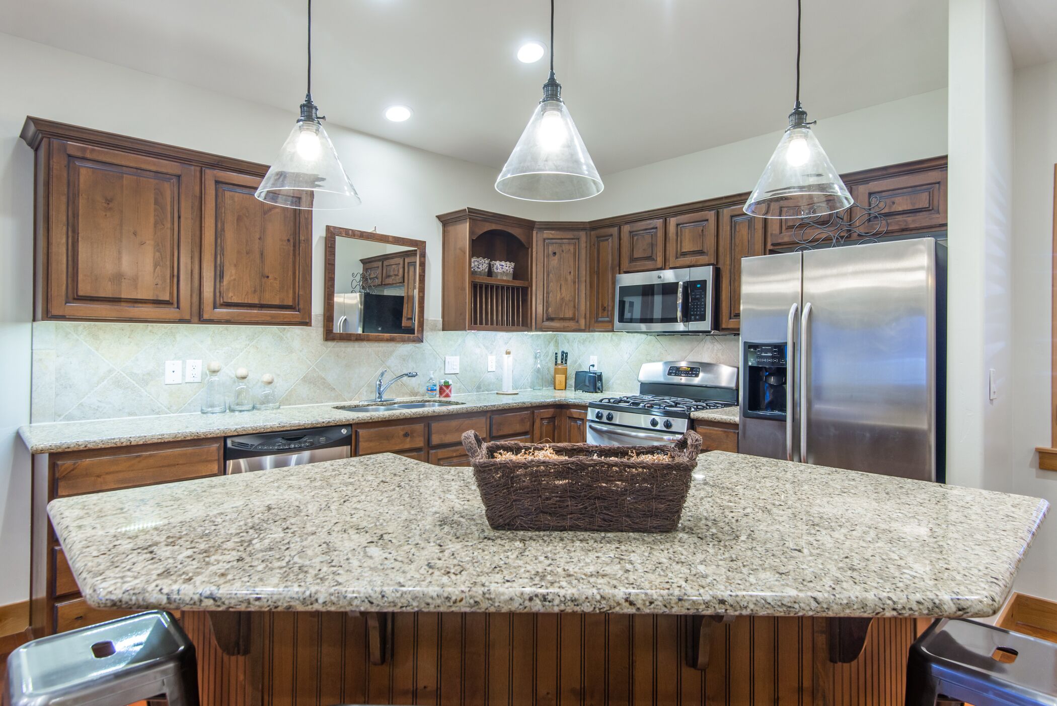 New listing!  Tastefully Updated Bear Hollow Penthouse Condo